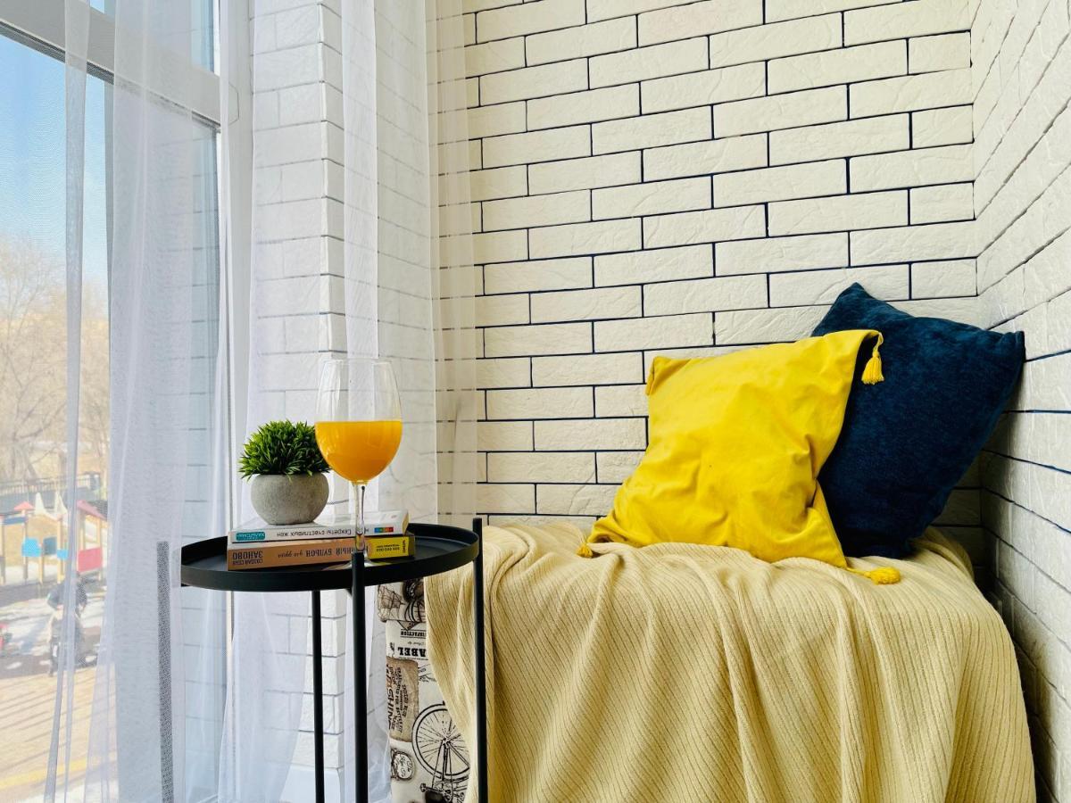 Уютная Стильная Квартира Возле Центрального Парка Горького! Appartement Alma-Ata Buitenkant foto