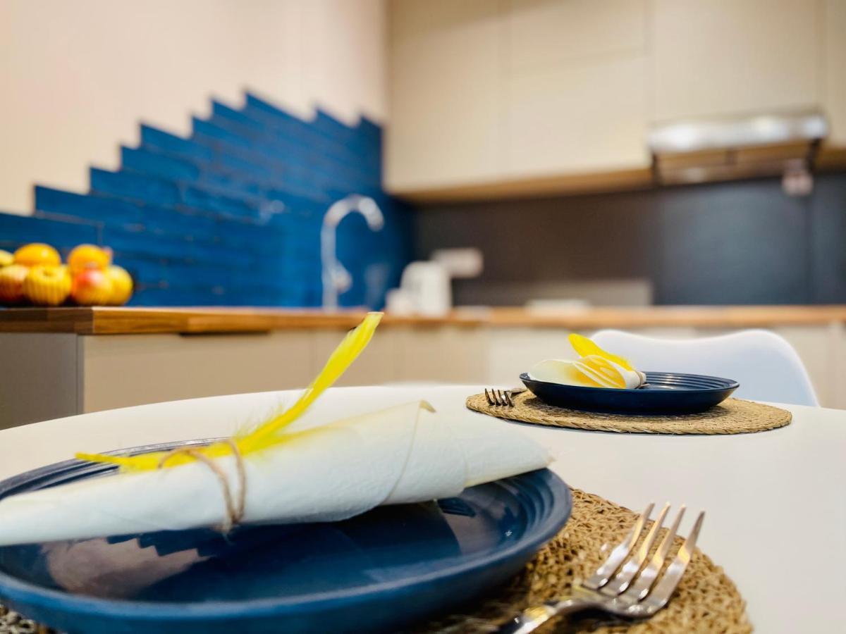 Уютная Стильная Квартира Возле Центрального Парка Горького! Appartement Alma-Ata Buitenkant foto