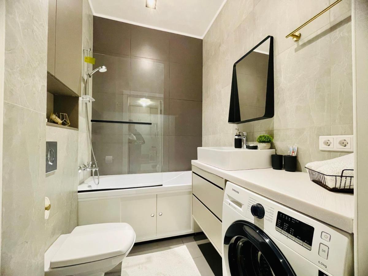 Уютная Стильная Квартира Возле Центрального Парка Горького! Appartement Alma-Ata Buitenkant foto