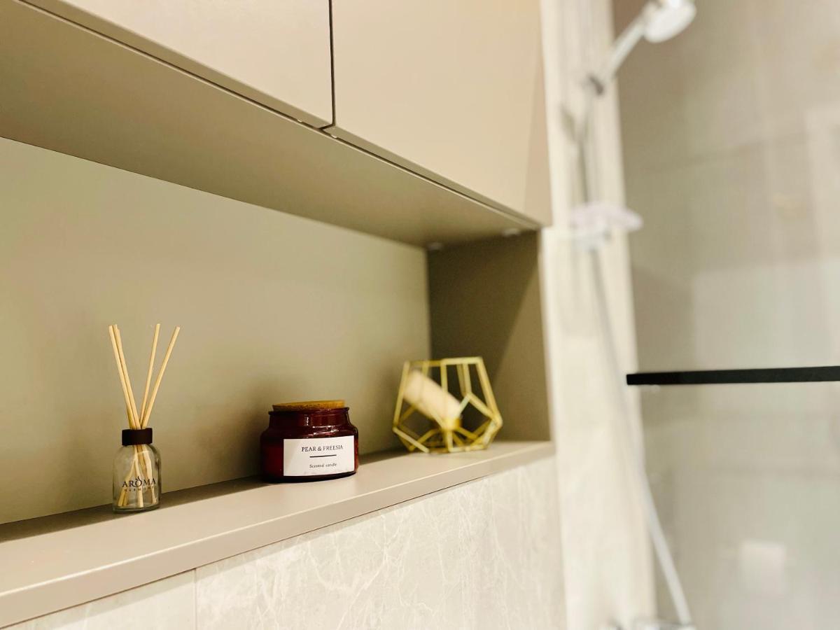 Уютная Стильная Квартира Возле Центрального Парка Горького! Appartement Alma-Ata Buitenkant foto